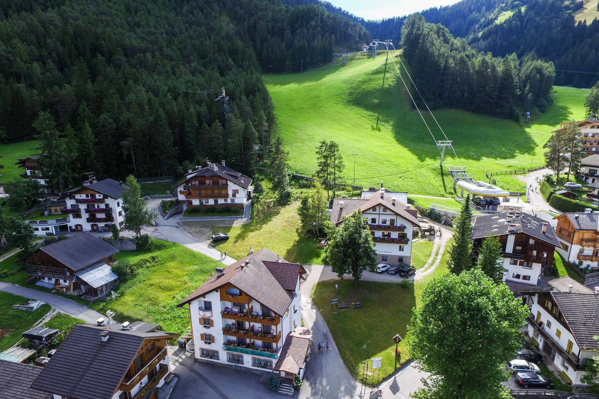 Piccolo Hotel Claudia No Pets San Vigilio Di Marebbe Exterior photo