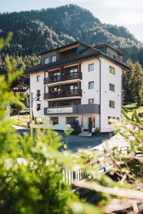 Piccolo Hotel Claudia No Pets San Vigilio Di Marebbe Exterior photo